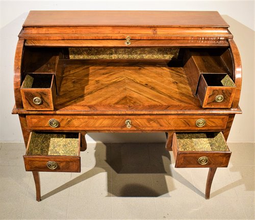 Bureau Louis XVI  